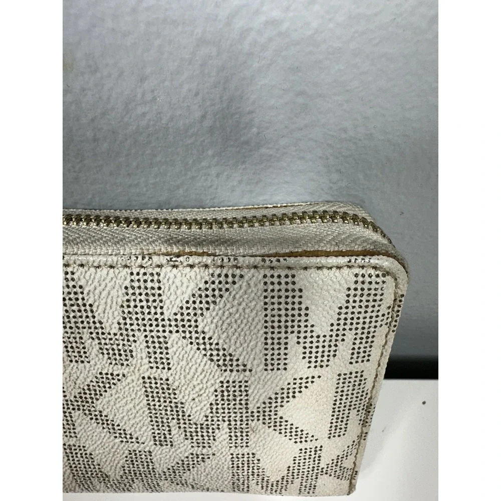 Auth MICHAEL KORS Wallet‎ MK Signature Vanilla Logo Plate